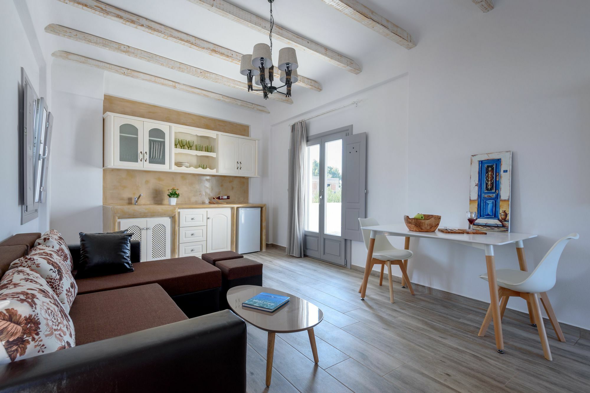 Ikies Santo Filoxenia Apartments Karterados  Zewnętrze zdjęcie